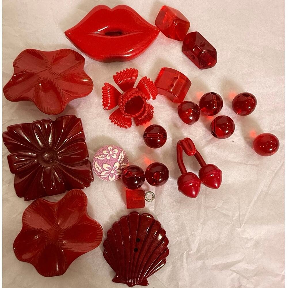 Vintage Red Button Bakelite Mix Lot Carved Flowers Lips Shell Cherries